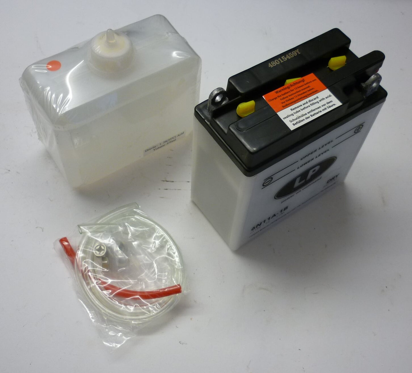 Battery with acid pack, 6N11A-4, 6V / 11 Ah, Vespa 50 Elestart / 150 GS 3