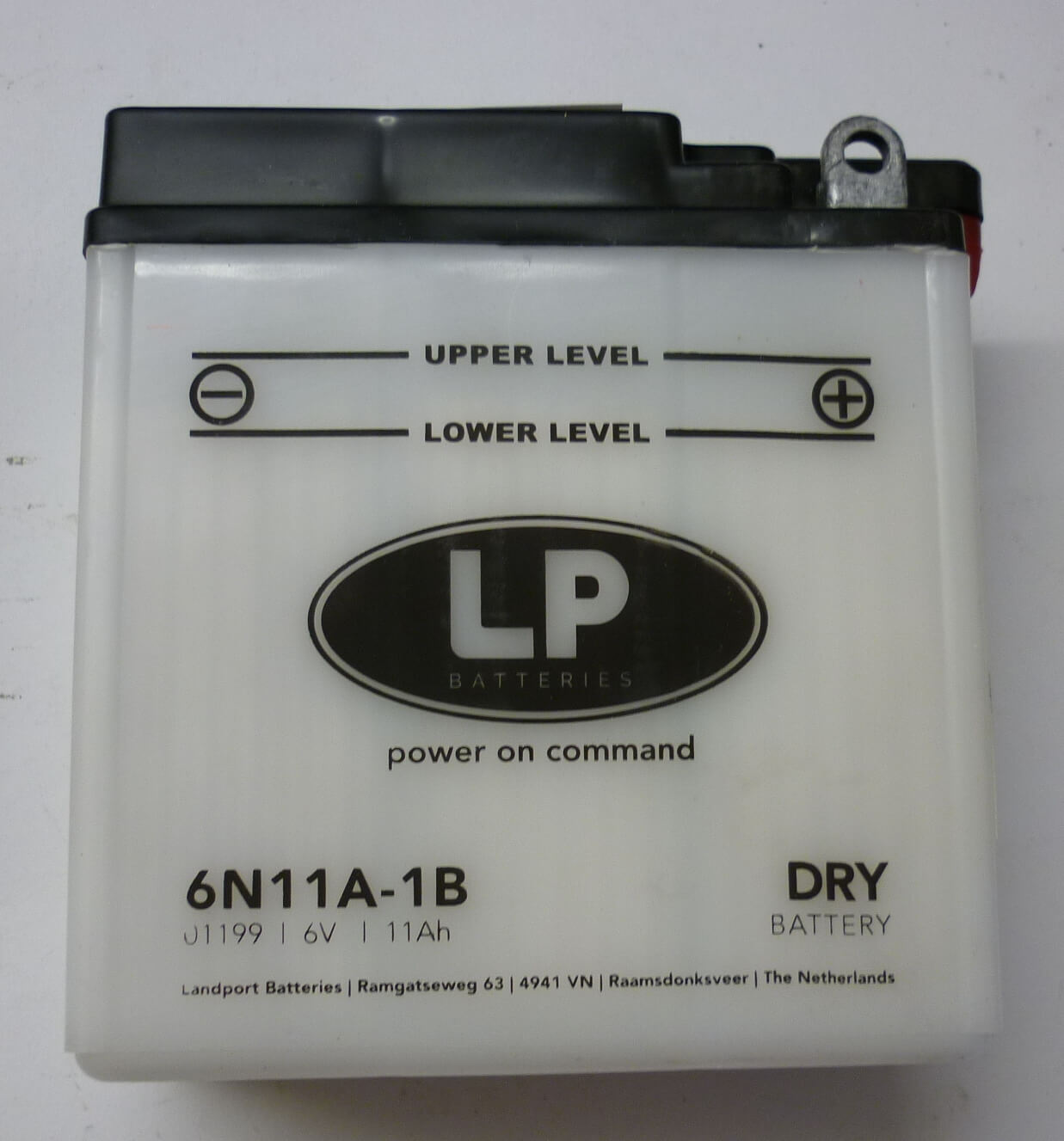 Battery with acid pack, 6N11A-4, 6V / 11 Ah, Vespa 50 Elestart / 150 GS 3