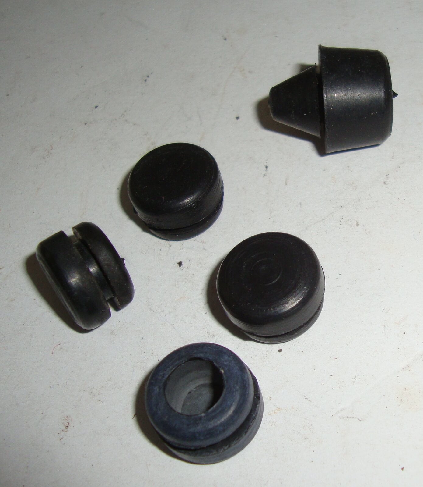 Satz Puffer für Batterie, Vespa Rally 180 / 200