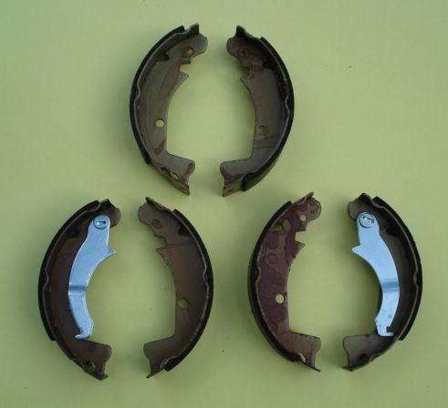 Brake shoes, Ape Car, AZ 194
