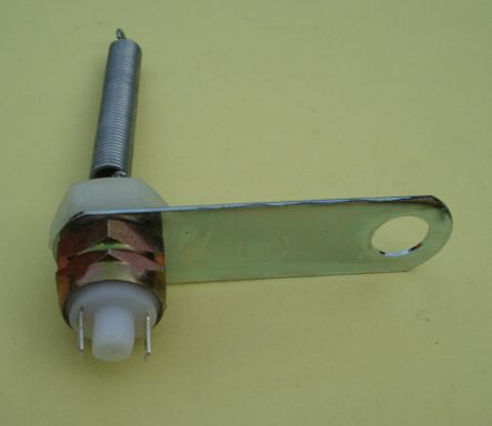 Brake light switch, pull function