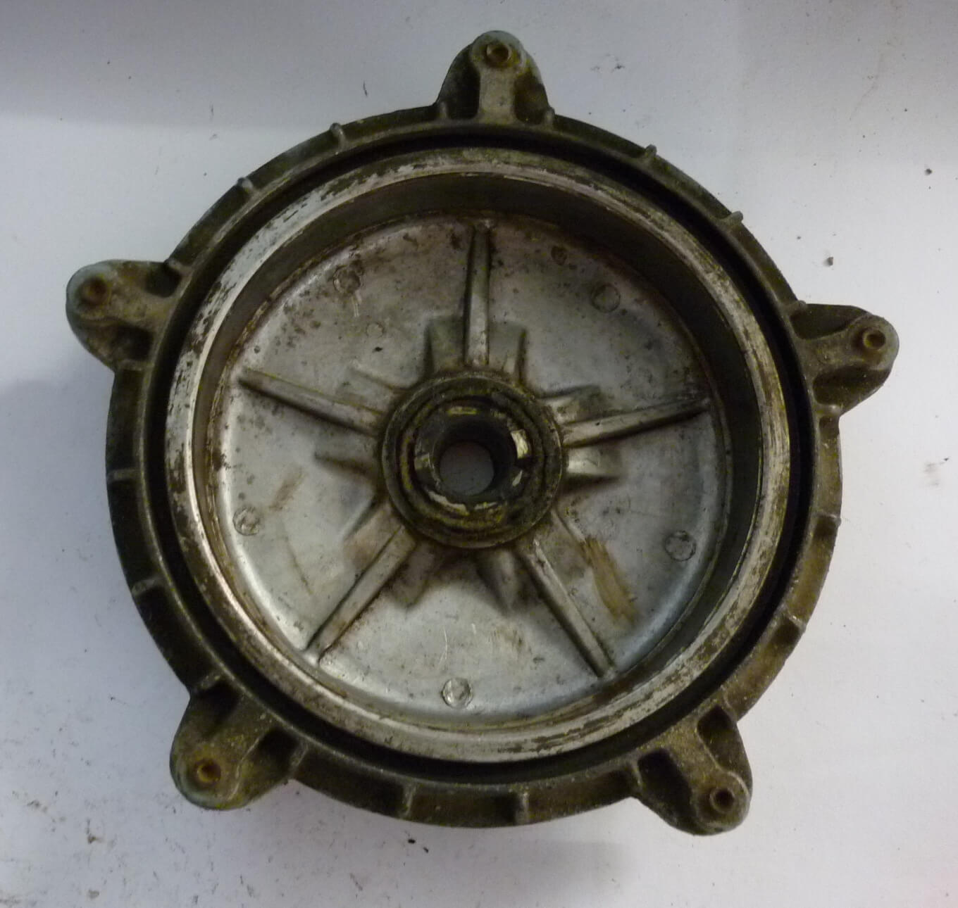 Front brake drum, Vespa 150, cone and key
