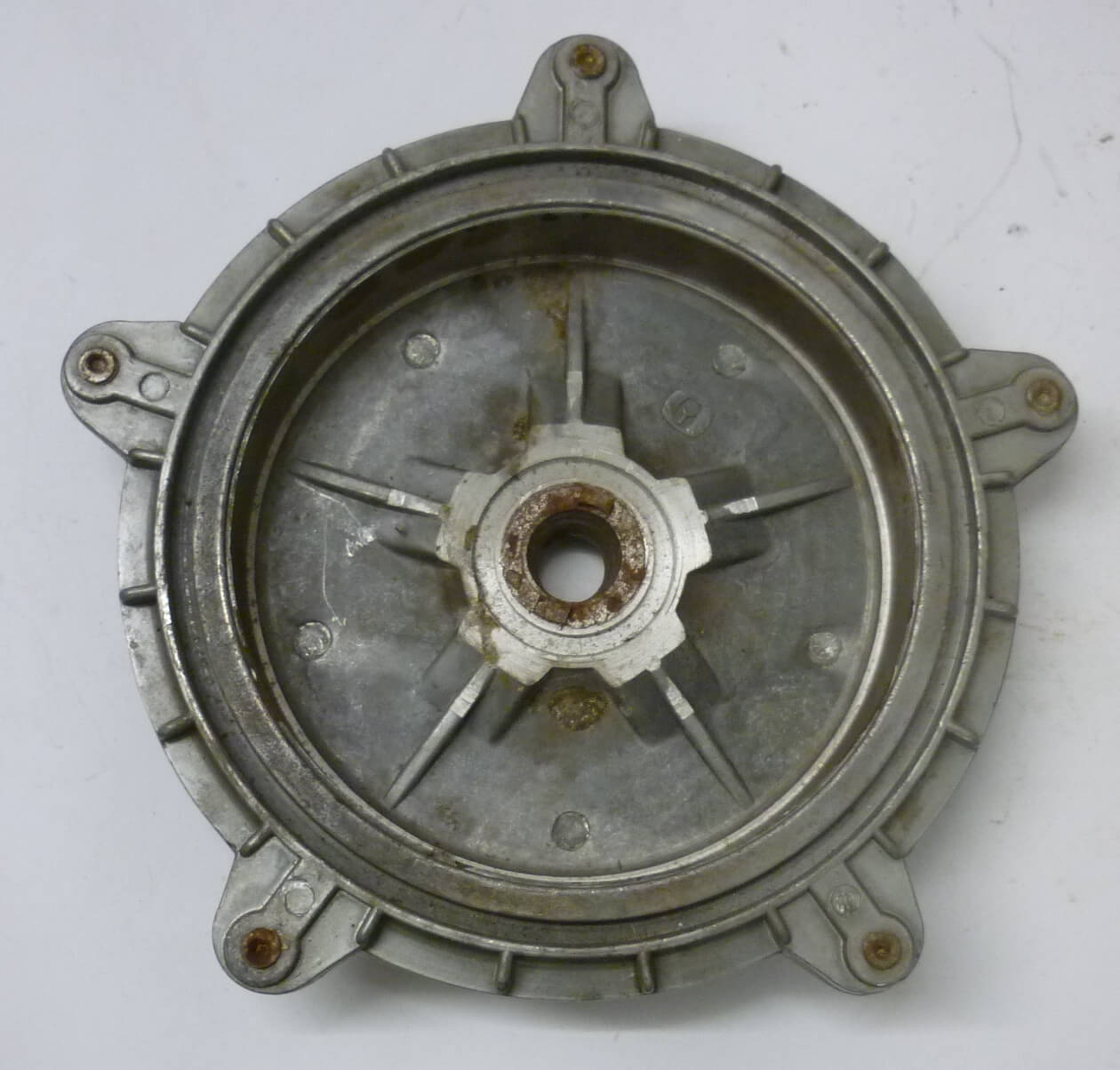 Vordere Bremstrommel, OLYMPIA, Vespa 150, Konus und Mitnehmernasen, NOS