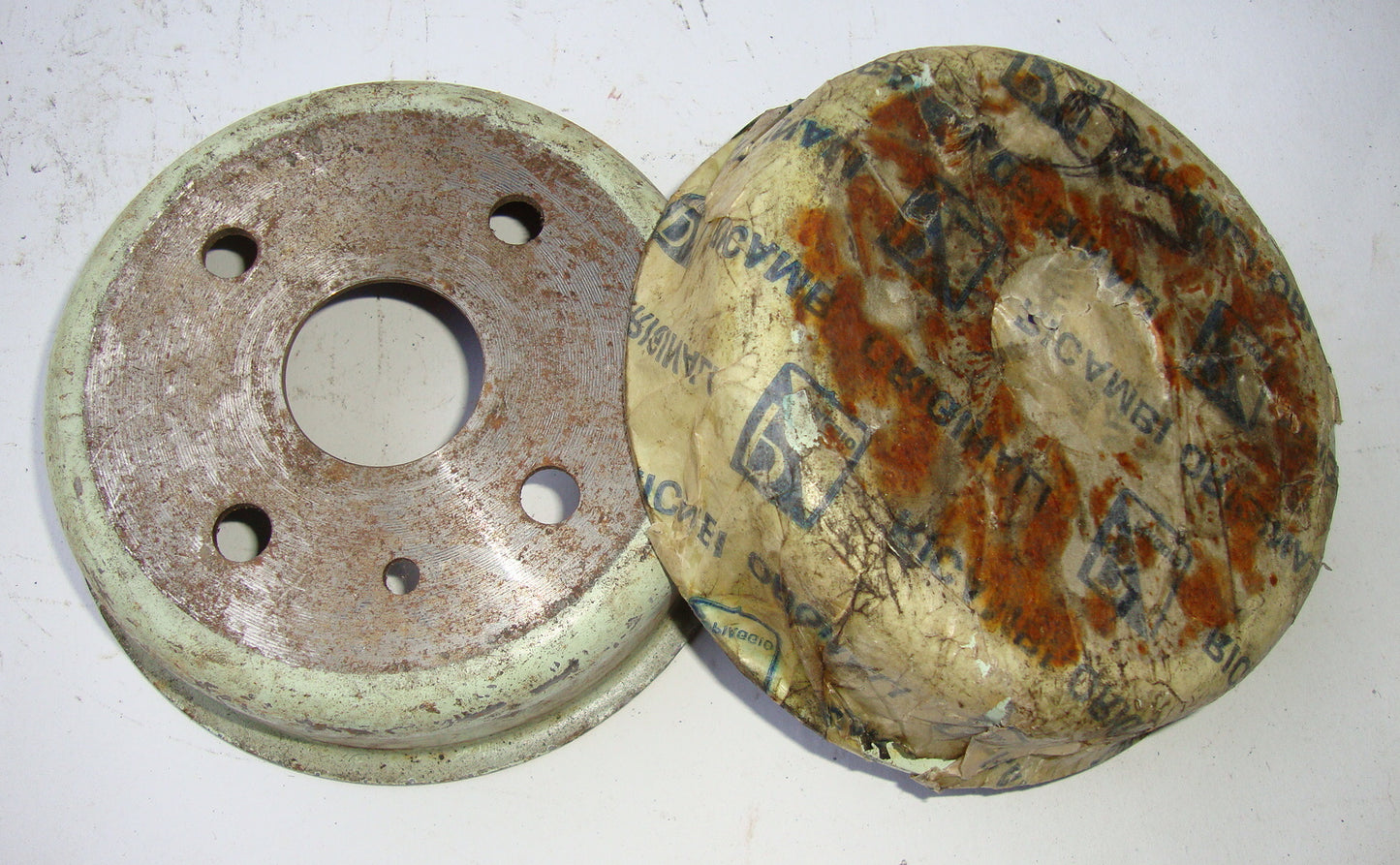 Front brake drum, Vespa 50, NOS