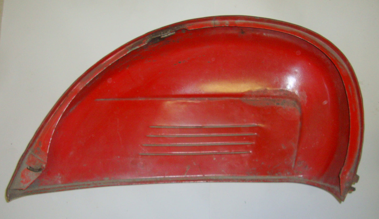 Side panel for spare wheel side, red, Vespa Rally 180 - 200, used