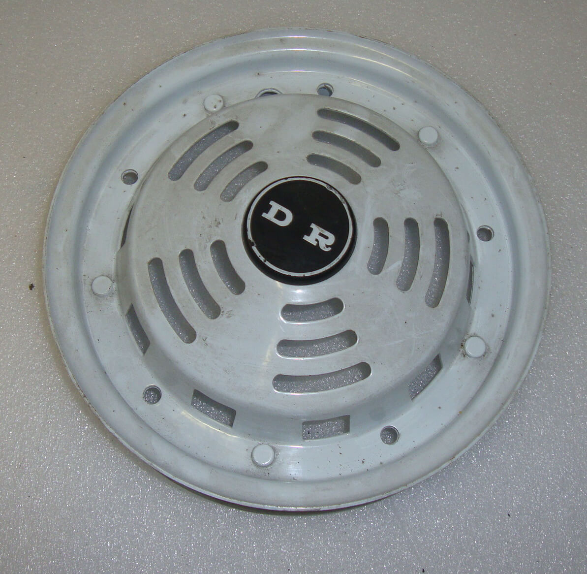 Wheel rim 10", white, 2.10 x 10, D.R., NOS
