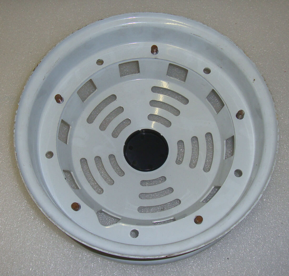 Wheel rim 10", white, 2.10 x 10, D.R., NOS