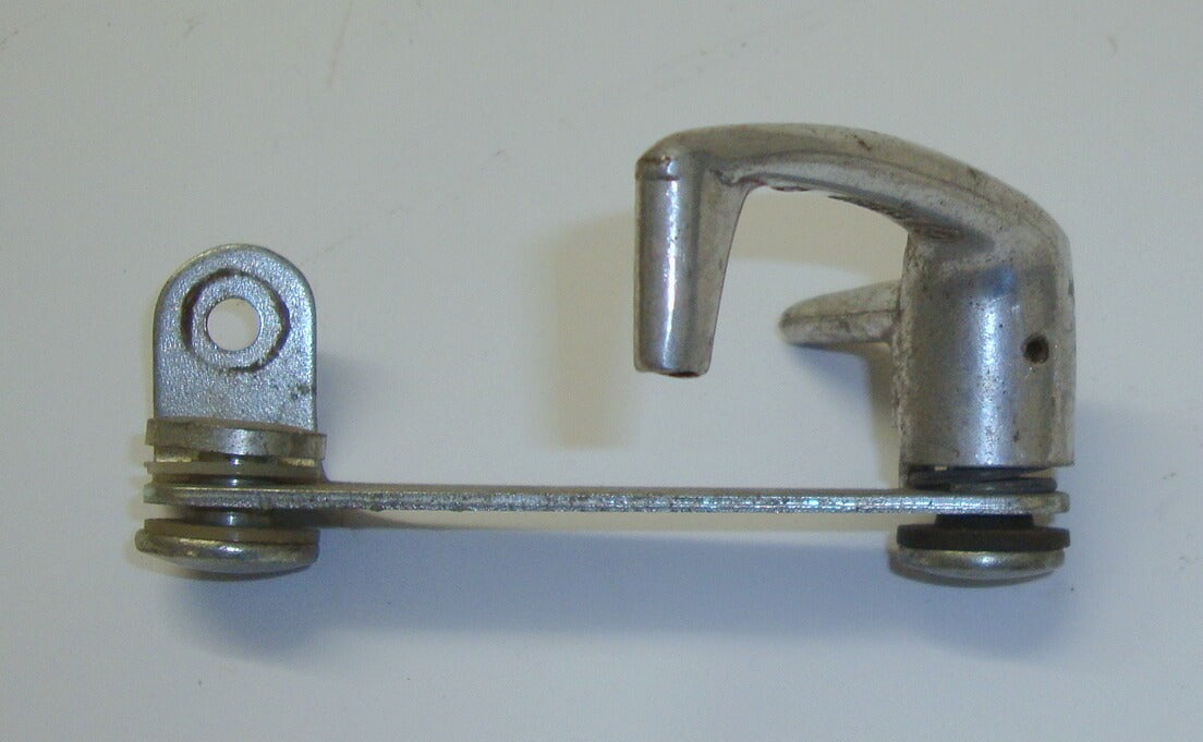 Lever, pivoted ventillation window, left side, Ape AE3T - AE01T - MPM1T>MPM2T- MPF1T - MPV1T>MPV2T - MPR2T - MPF1T , NOS