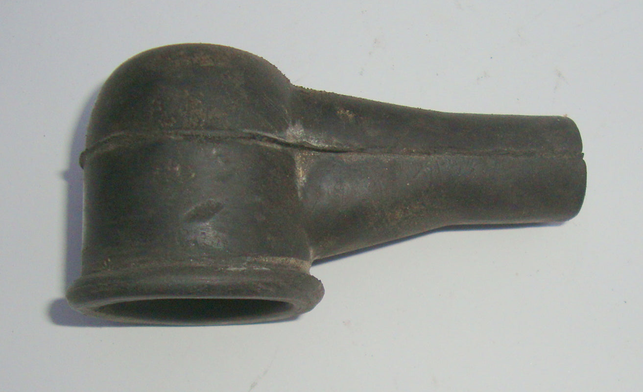 Grommet for Italian spark plug cap, Vespa 50 - 90 - 125 - PV - ET3 / Ape 50 - 250