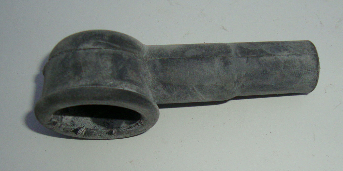 Grommet for Italian spark plug cap