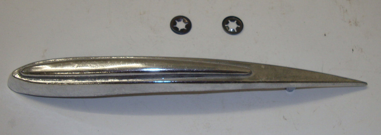 Crest for mudguard, 90 mm, Vespa 50 / 90 / 125 / 150