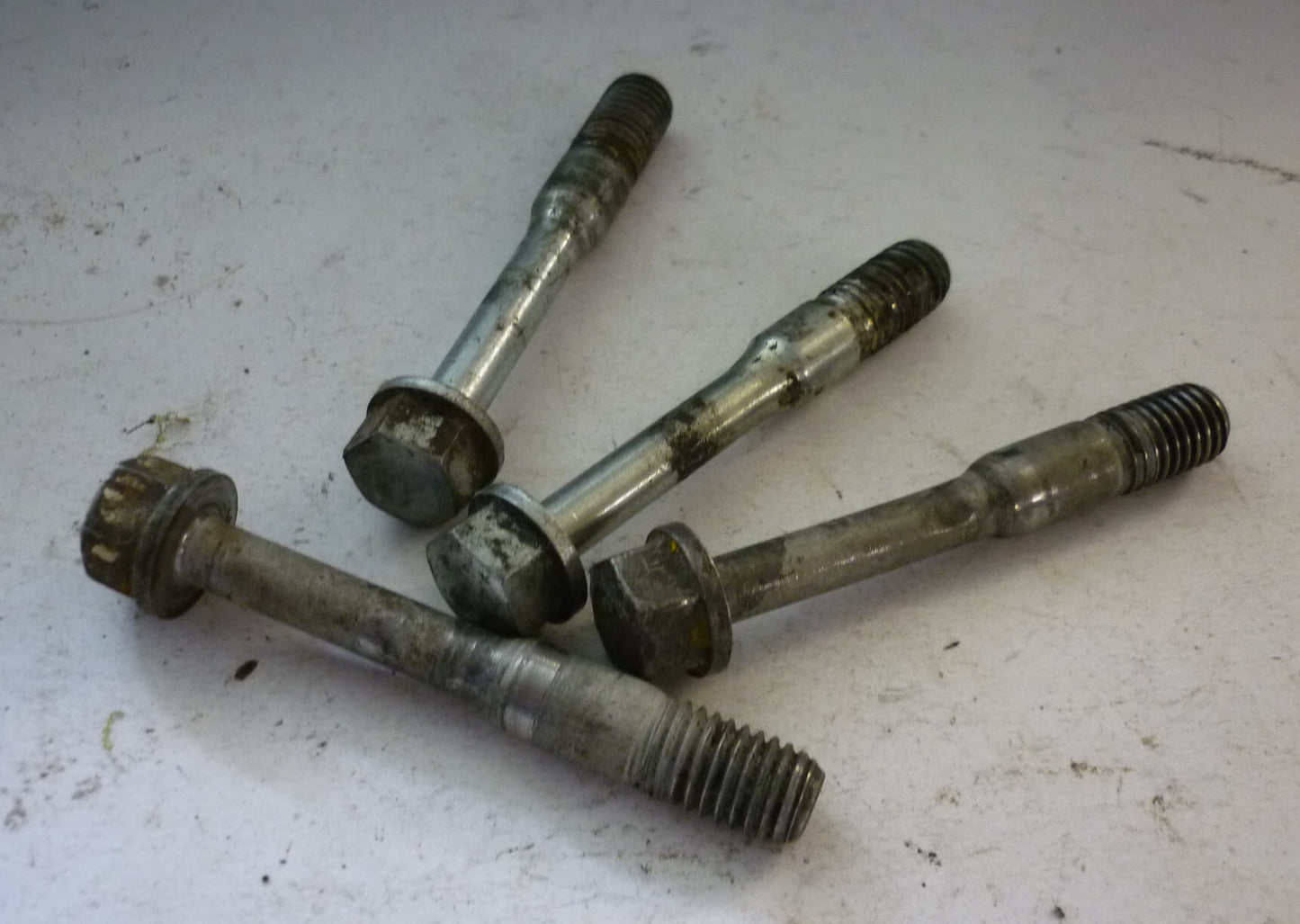 Srew for handlebar Vespa 50 / 90 / 100 / 125 / 150 / 180 / 200 / PX / PE / PK / Ape