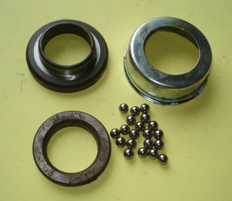 Lower bearing ball track, Ape TL1 / TL2 / TL3 / TM1, NOS