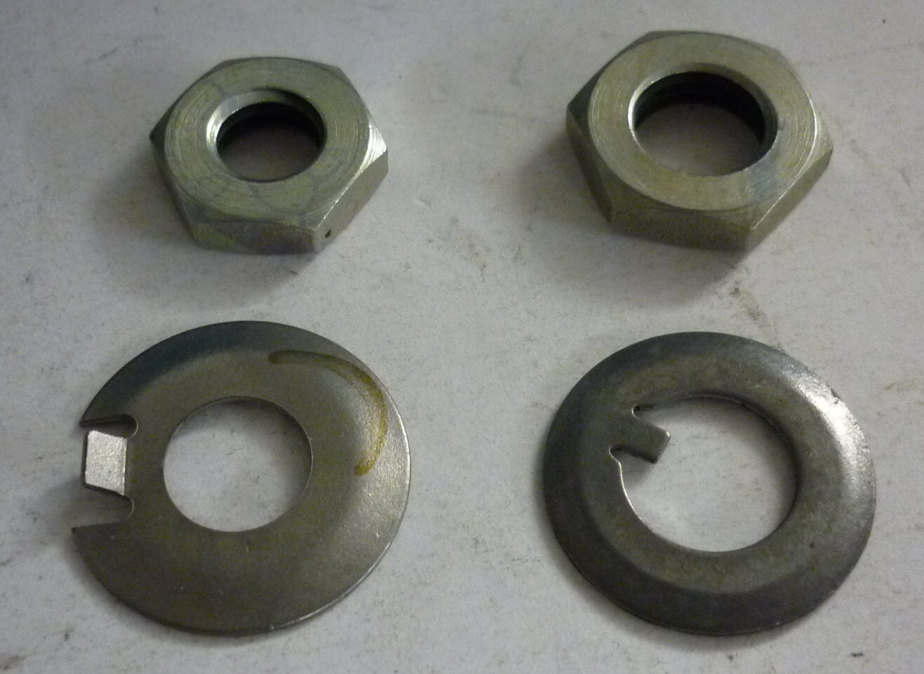 Kit stop washer / nut for gear/clutch, Vespa 50 / 90 / 125 PV / ET3 / PK