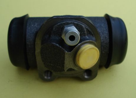 Left rear brake cylinder, Ape AC / AD / AE / AE0 / MP / P 601 / Ape Car