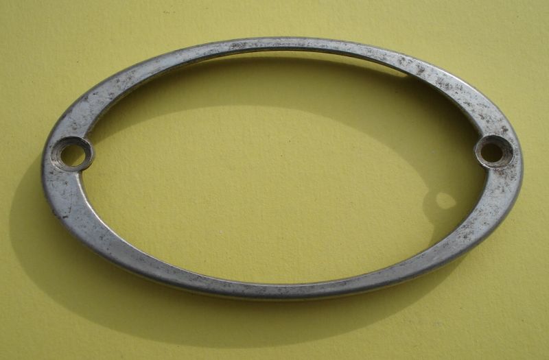 Rücklichtglasrahmen, HELLA Schwanenhalsrücklicht