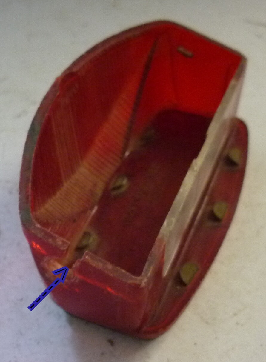 Taillightglass with aluminium rim, Vespa 125 54>58, CATALUX