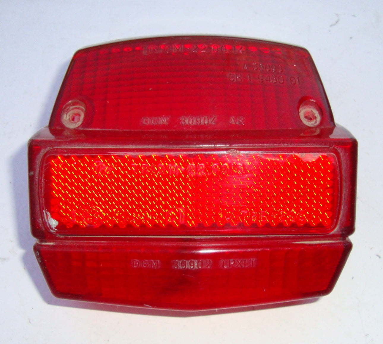 Rücklichtglas, TRIOM 22.0014, Vespa 50 / 90 / 100 / 125 PV- ET3 - ETS