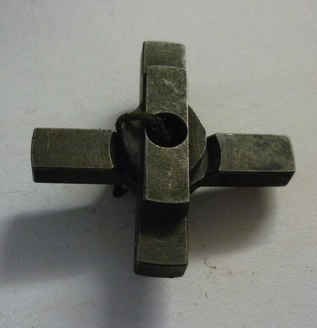 Cruziform, 2 parts, Vespa 1950, NOS