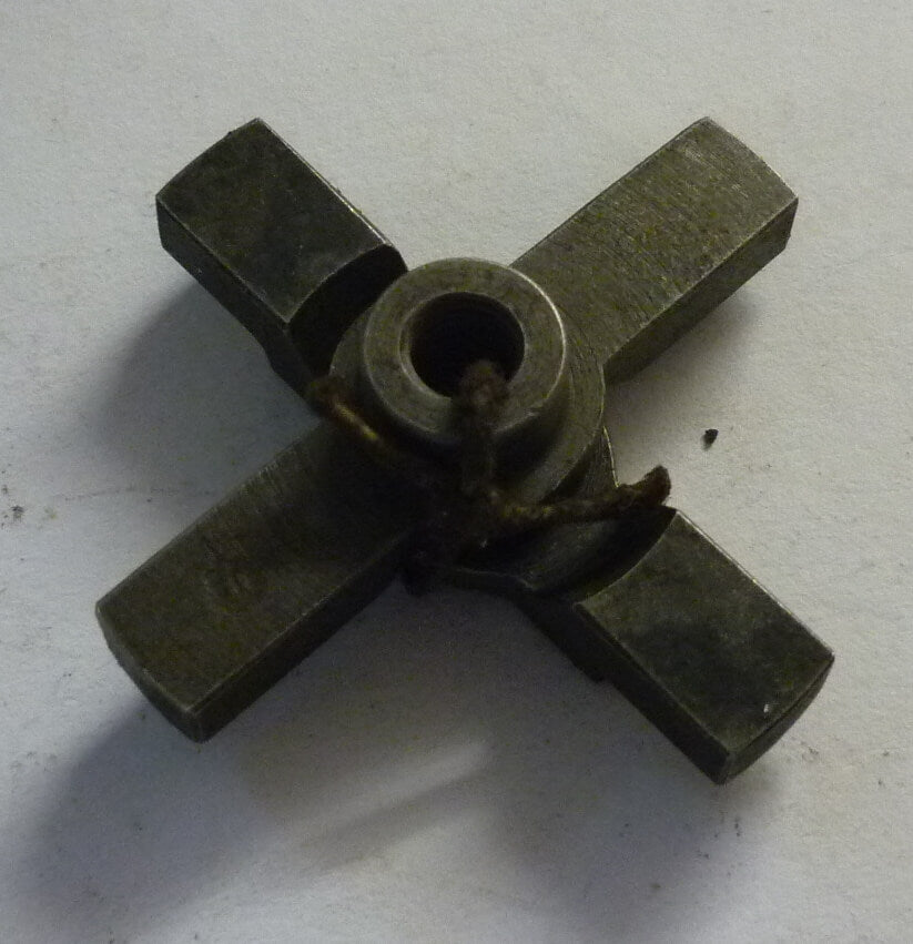 Cruziform, 2 parts, Vespa 1950, NOS