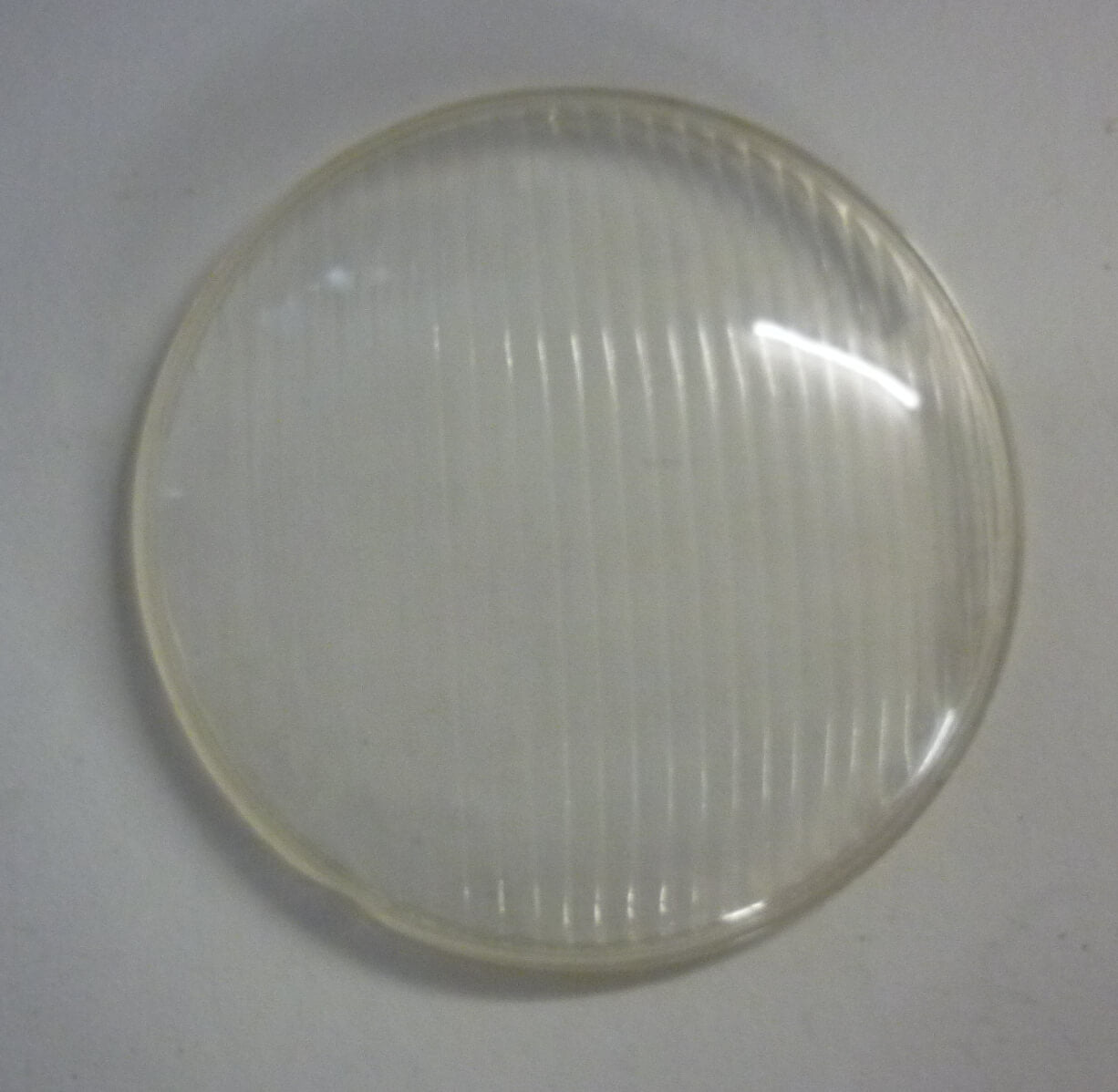 Glass for headlamp, 105 mm, Vespa 125 VM1-2T / VN1-2T / VNA1T - VNB1T / Ape 150 AB1T>AB4T, NOS