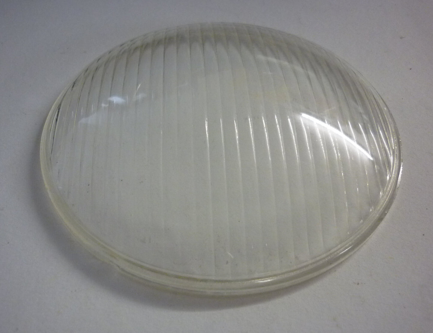 Glass for headlamp, 105 mm, Vespa 125 VM1-2T / VN1-2T / VNA1T - VNB1T / Ape 150 AB1T>AB4T, NOS