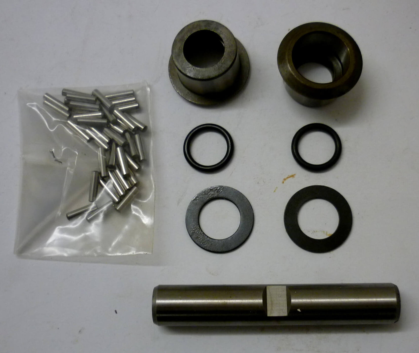 Motion link bolt whit bearings, Vespa GS 160 / SS 180