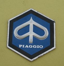 Piaggio-Logo, hexagon, small size