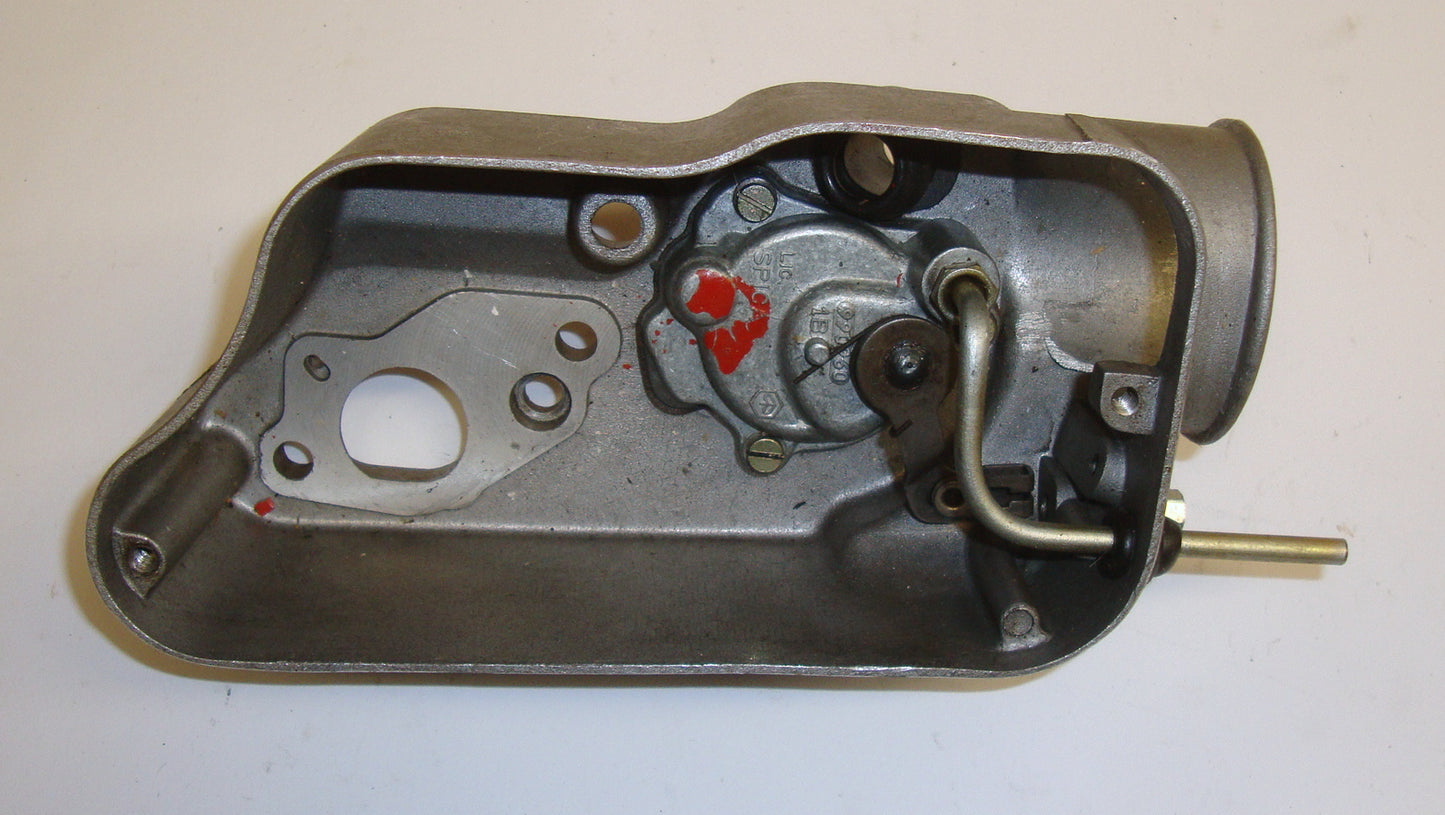 Carburettor casing with oil pump, Vespa PX Lusso