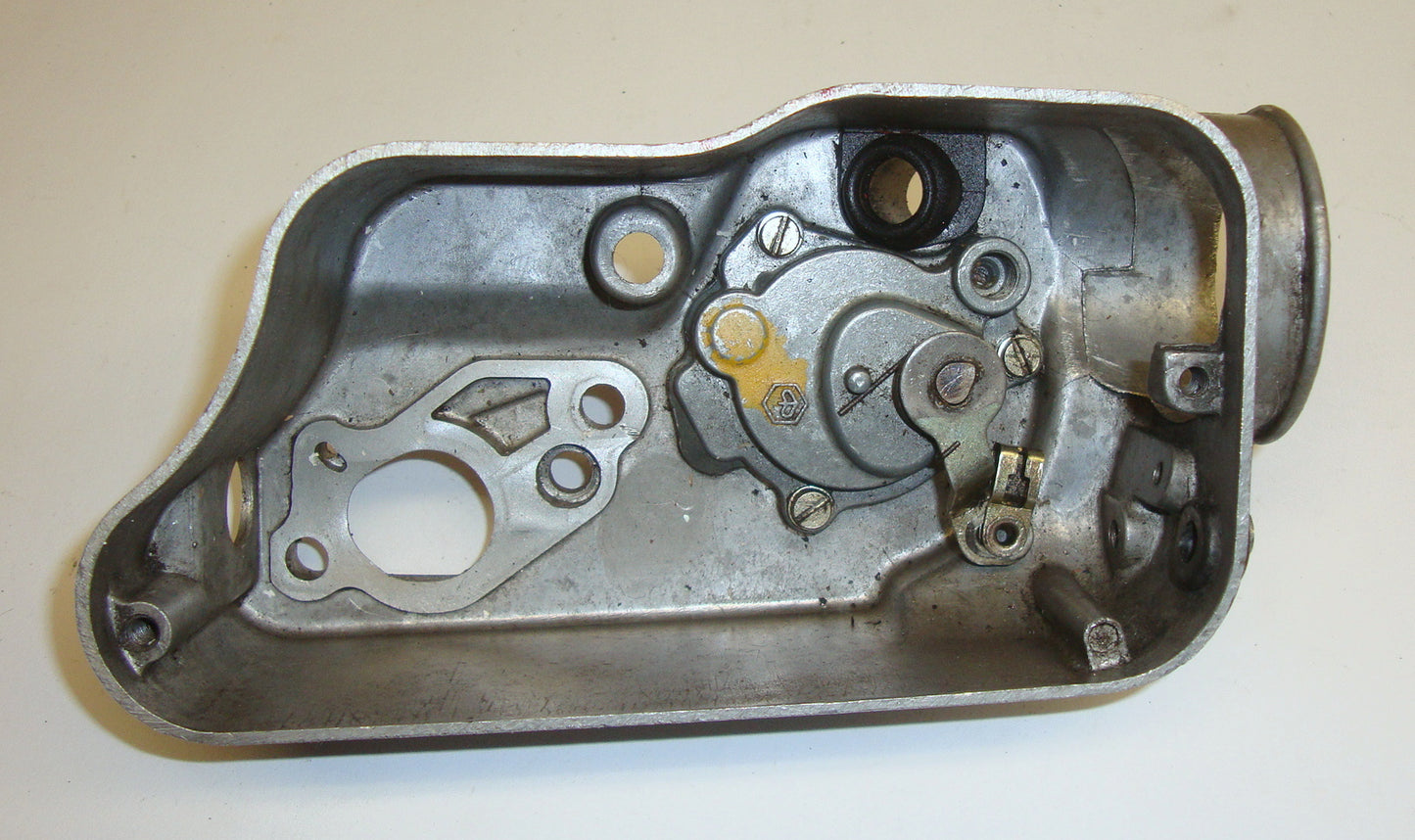 Carburettor casing with oil pump, Vespa PX Lusso