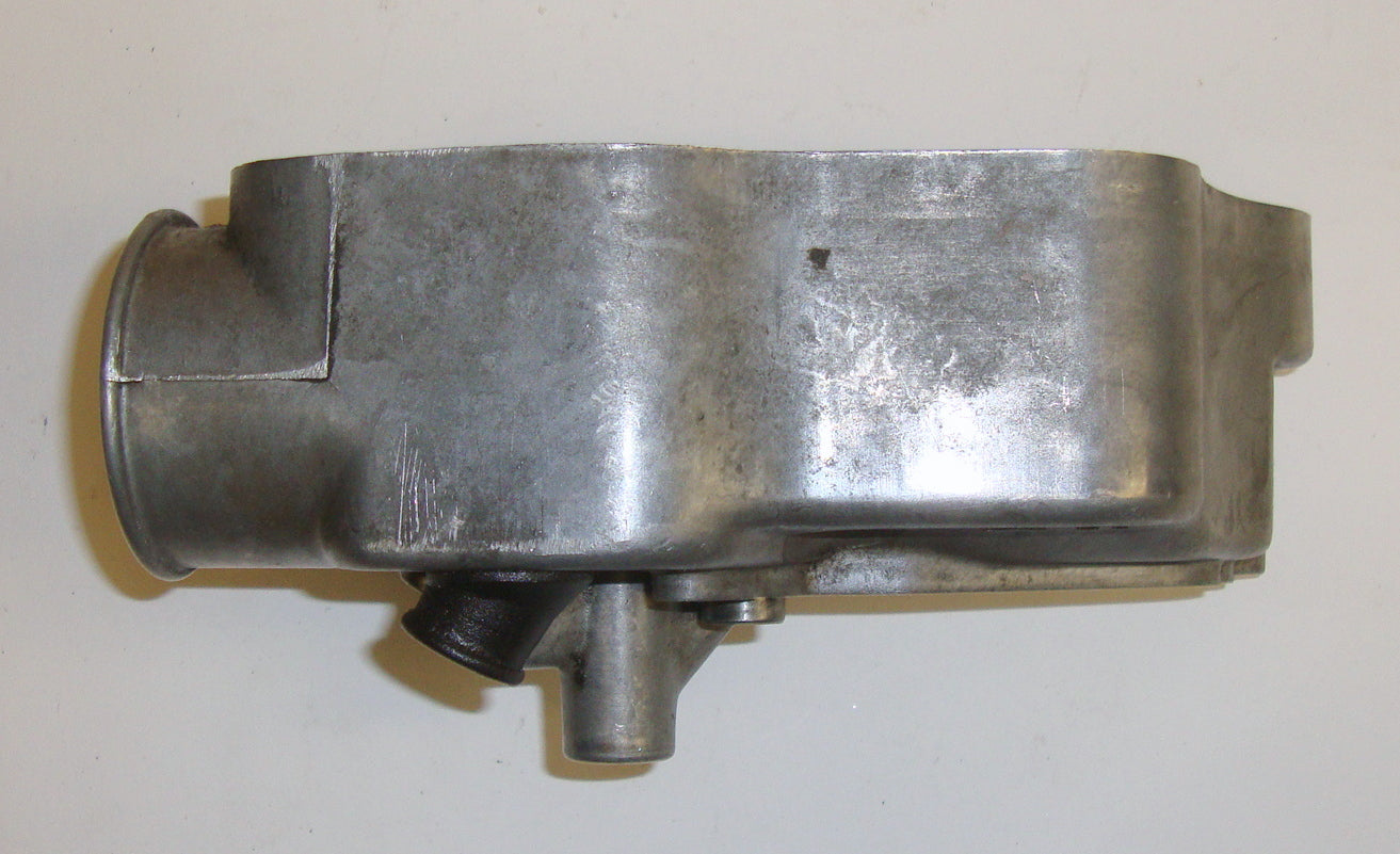 Carburettor casing with oil pump, Vespa PX Lusso