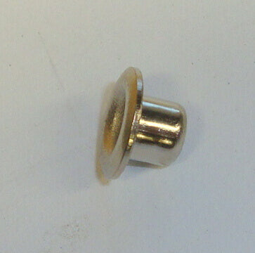 Central Eylet for horn
