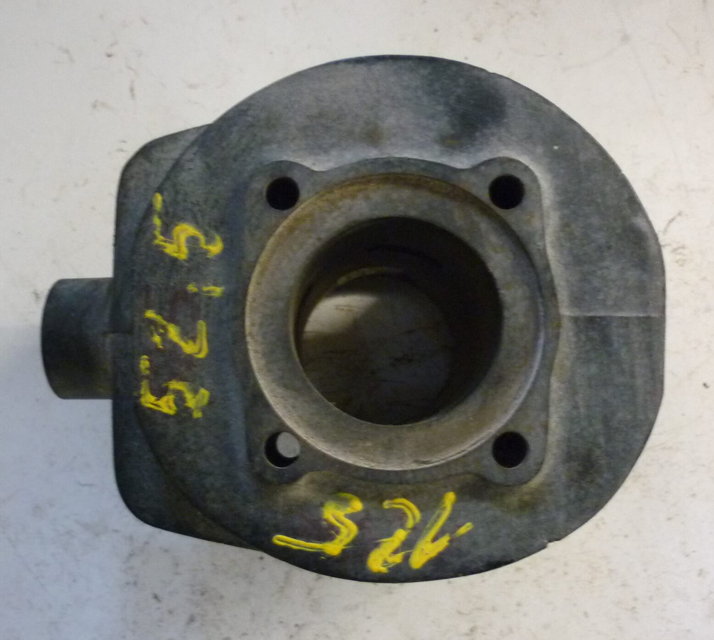 Cylinders, 52,5 mm, Vespa 125 VNB - VNC - VNL2M, used