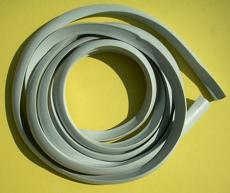 Backengummi, dick, hellgrau, ARIETE, Vespa 125 / 150 / 160 / 180 / 200