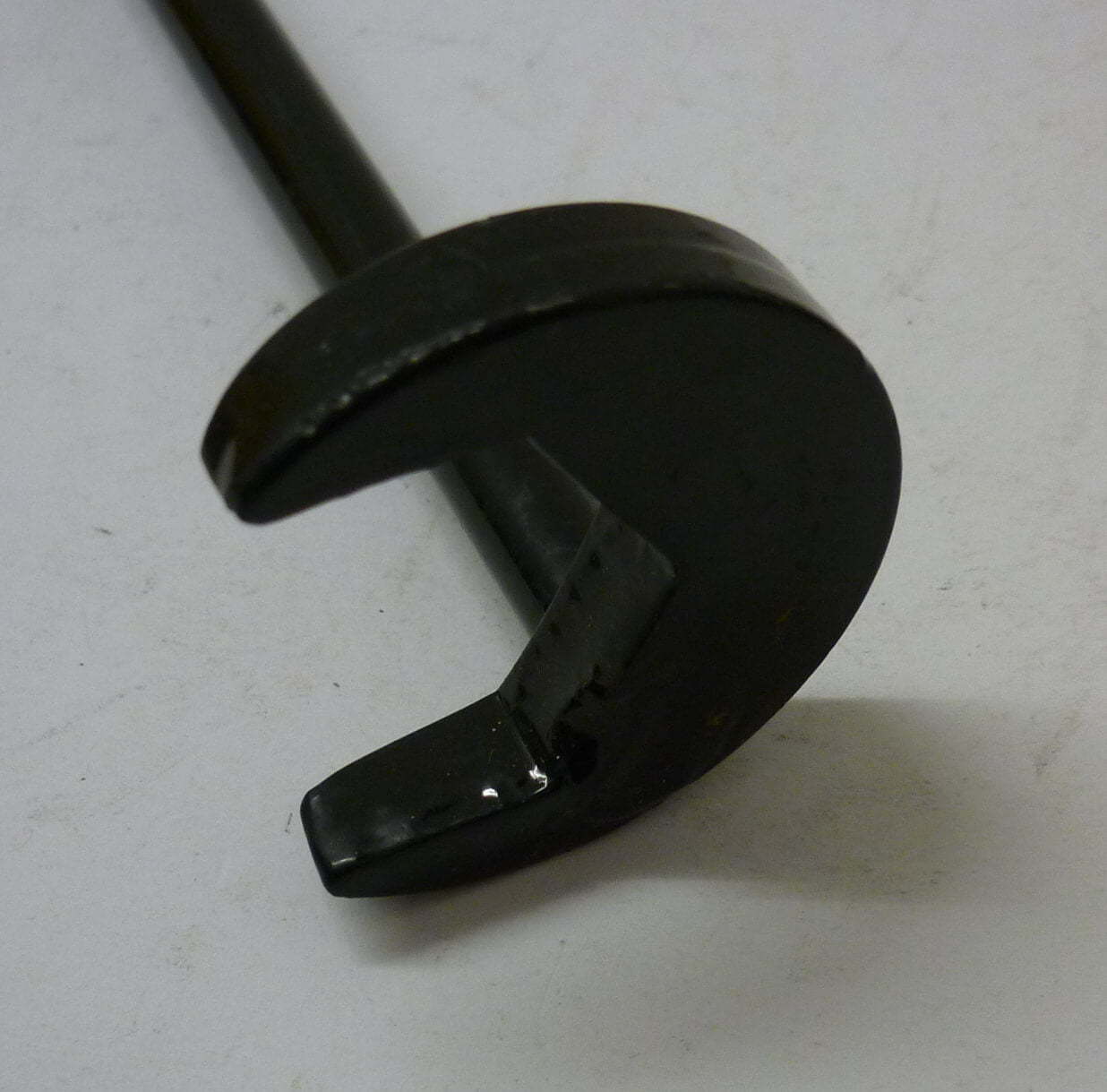 Tap fixing key, straight