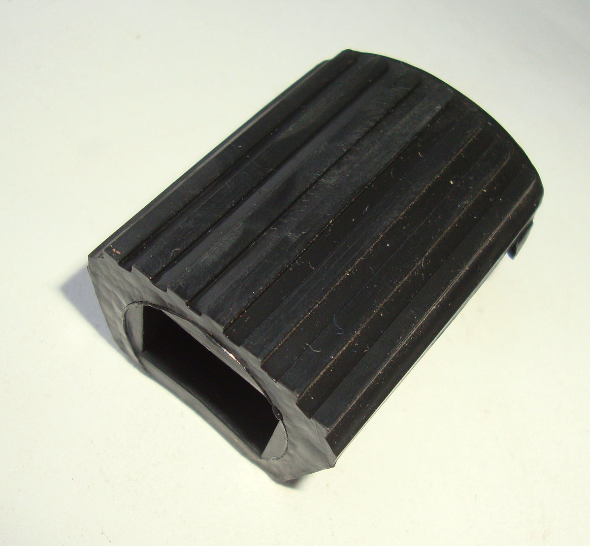 Bremspedalgummi, längsgeriffelt, Vespa 125 / 150 / 160 / 180 / 200