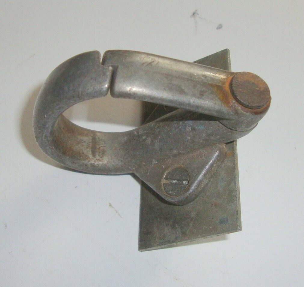 Hook for bag 4, Vespa 50 - 90 - 100 - 125 - 150 - 160 - 180 - 200, used