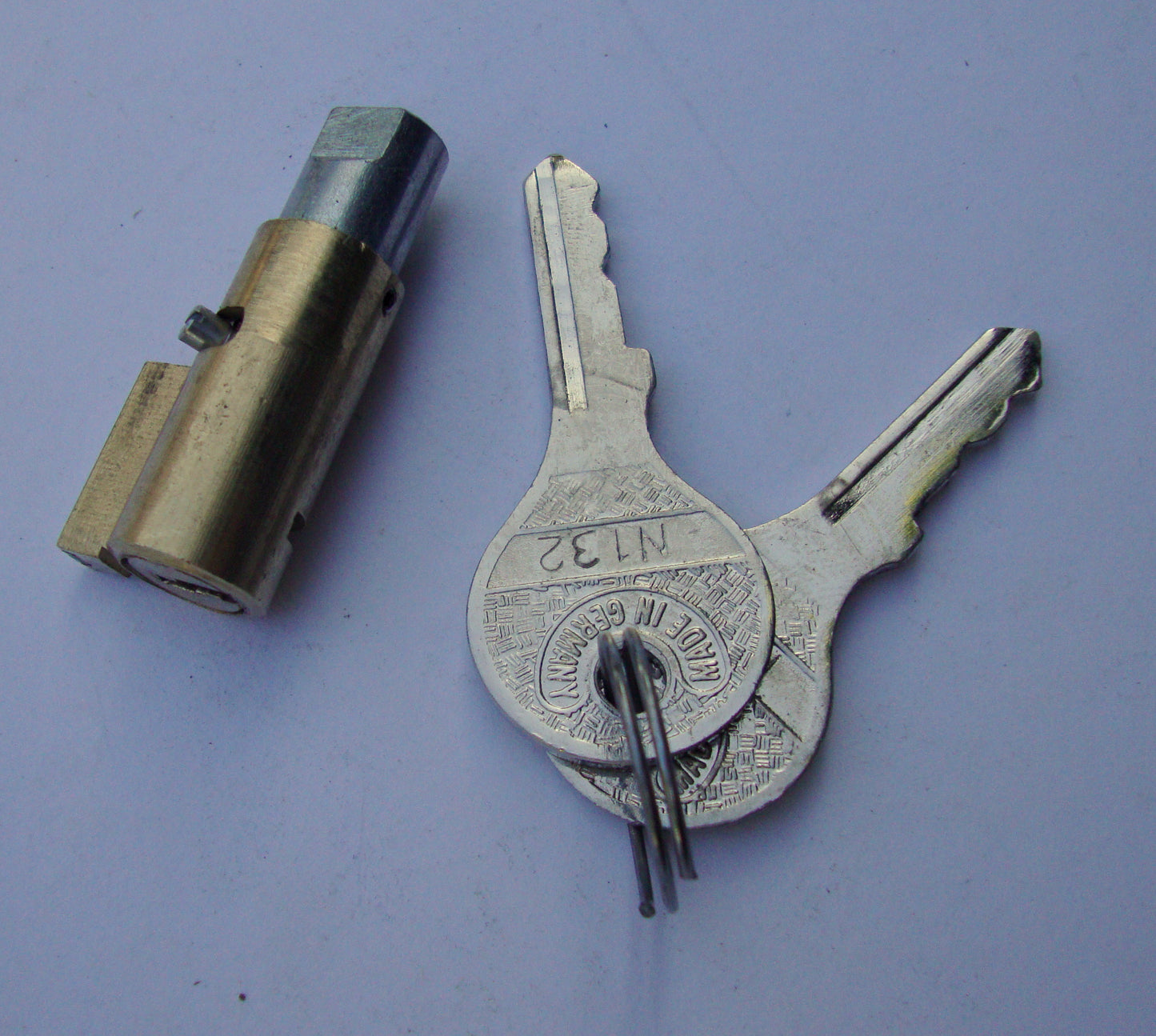 Lenkschloss, 4 mm, NEIMANN Repro, Vespa 50 / 80 / 90 / 100 / 125 / 150 / 180 / 200 / PX