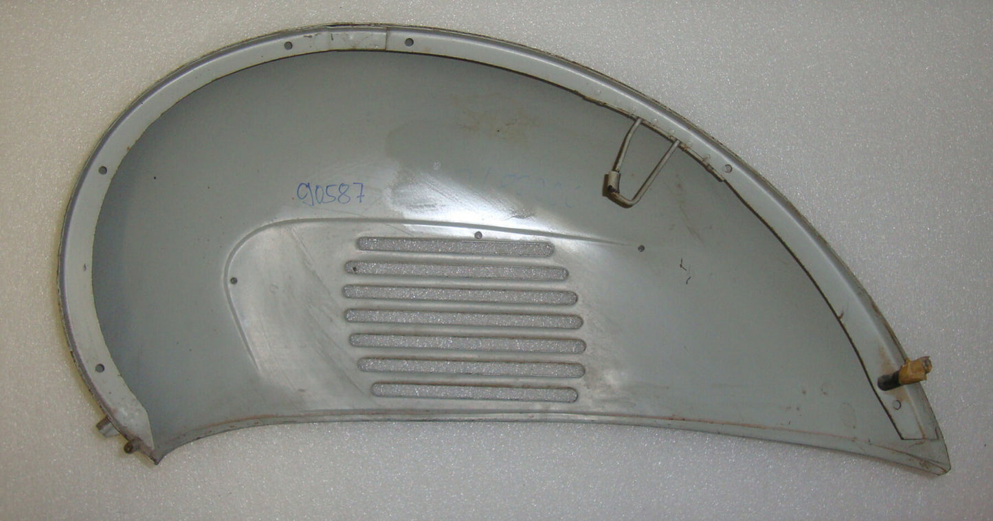 Seitenhaube, Motorseite, Vespa 125 VNA - VNB - VNT / 150 VBA - VBB - VGLA - VGLB, NOS