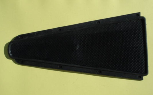 Central rubber mat