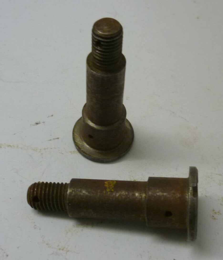 Bolts, lateral, Vespa 98 / 125, NOS
