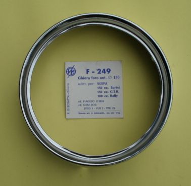 Scheinwerferring Vespa 125 GTR - TS / 150 Sprint Veloce / 180 - 200 Rally