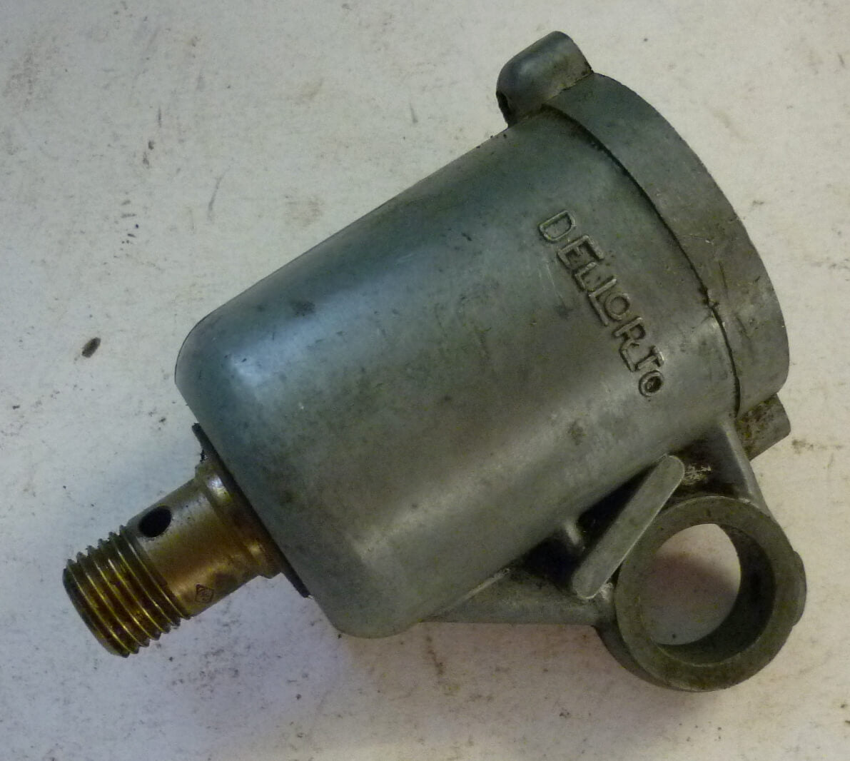 Float chamber whit valve, UB23S3 carburettor