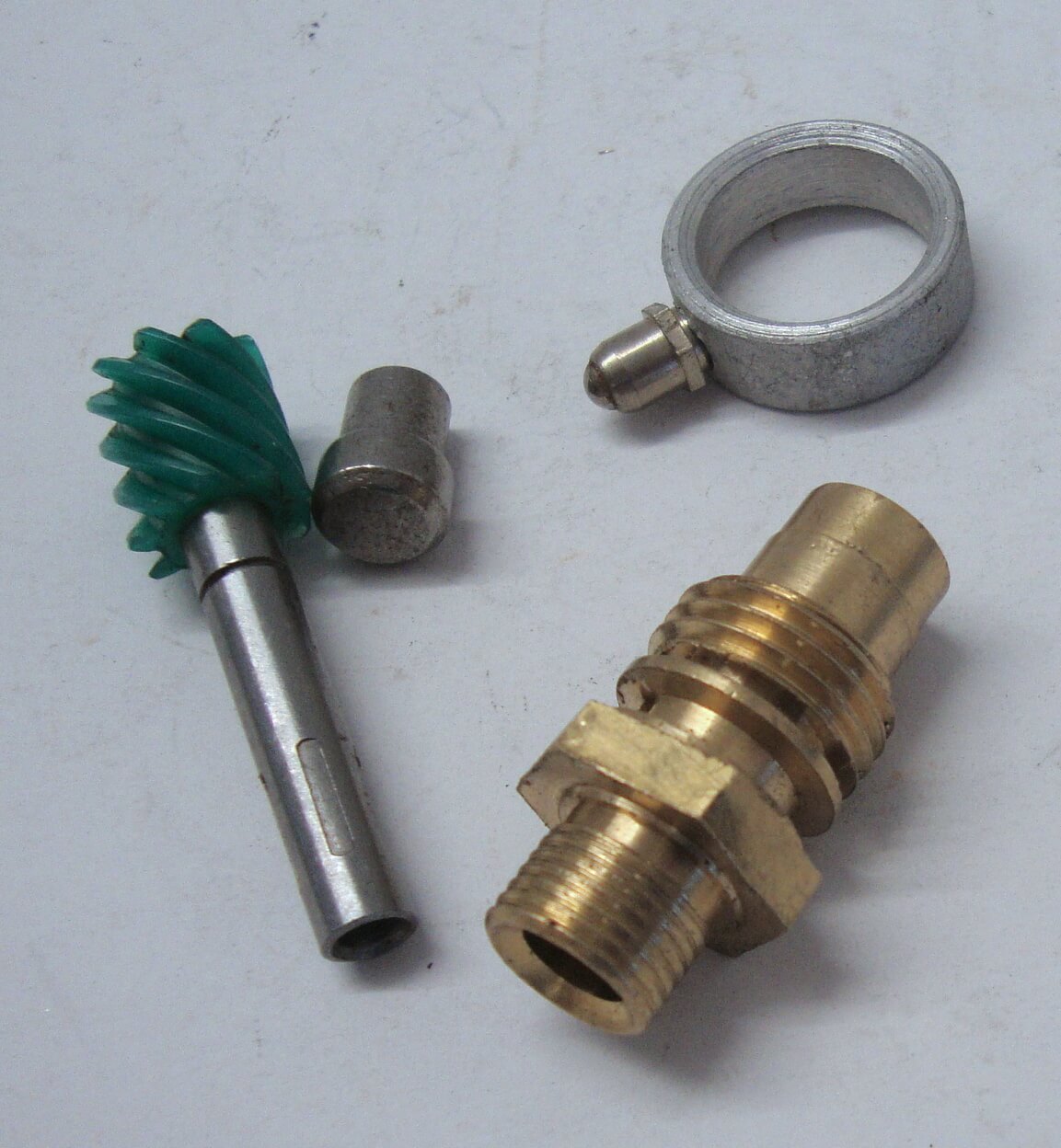 Tachoantrieb, komplett, Z 9, 2,7 mm, petrol, Vespa 125 GT-GTR-TS / 150 Sprint-GL-GS-T /180-200 Rally