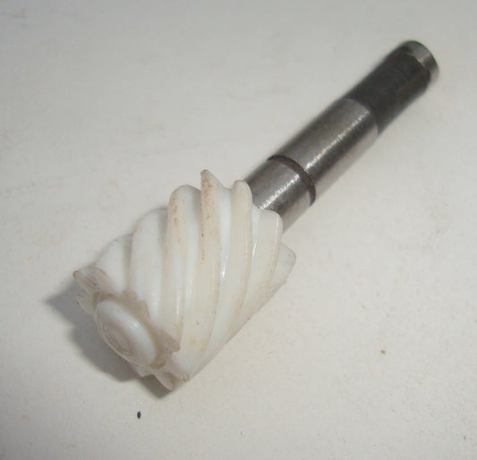 Speedometer drive pinion, Z 9, 1,9 mm, white, Vespa 150 GL VLA1T / GS 150 VS1 > VS5T