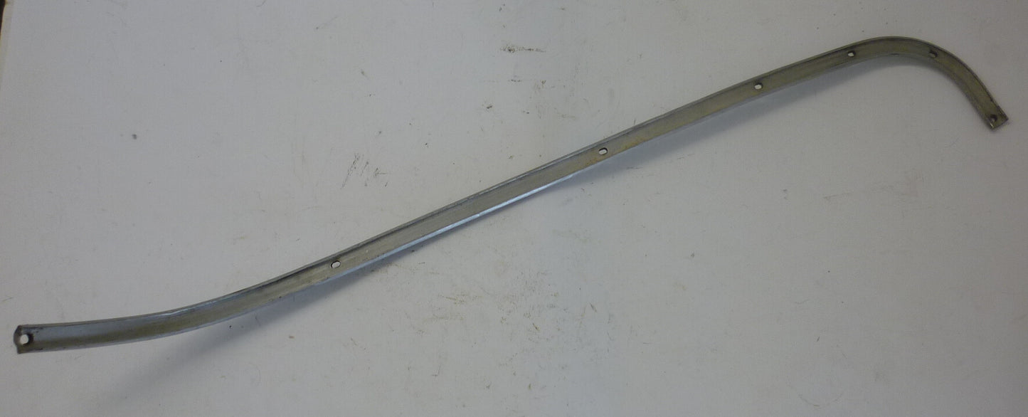 External aluminium beanding,  right side, Vespa 125 VNB1T 064812> VNB2T