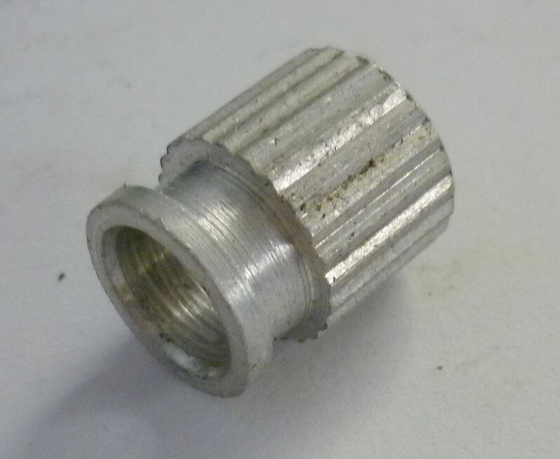 Überwurfmutter mit Nut für Gummikappe, Tachowelle, unten, Vespa, NOS