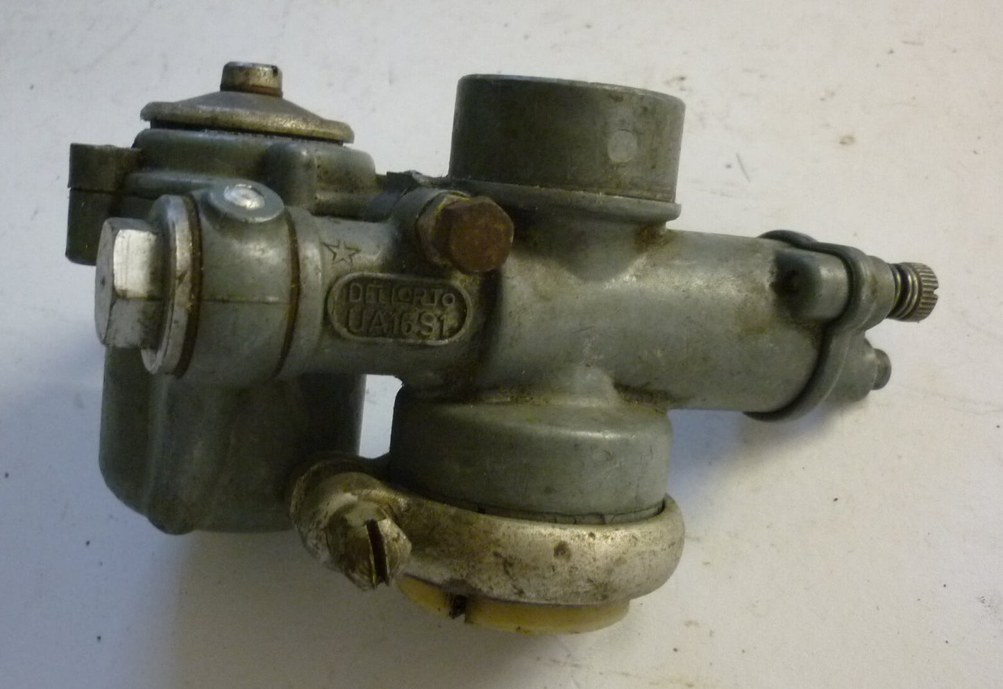 Srew, clamp, UB23S3 carburettor, NOS