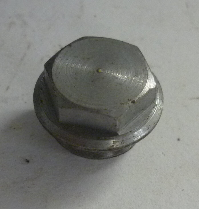 Srew for fuel house conection, carburator MA