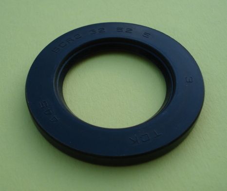 Oil seal SC 32/52/5